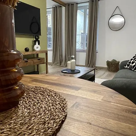 Mc Suite Cmz Metropolis Placeducale Charleville-Mézières Extérieur photo